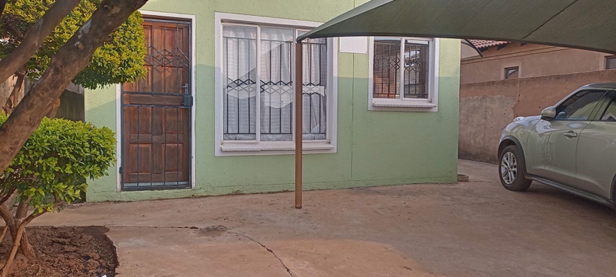 2 Bedroom Property for Sale in Mahube Valley Gauteng