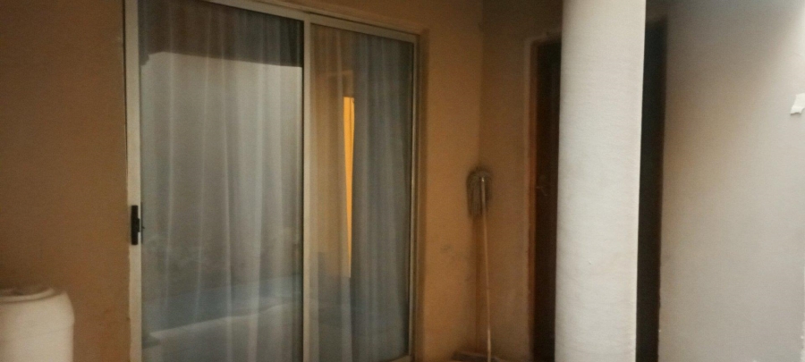2 Bedroom Property for Sale in Mahube Valley Gauteng