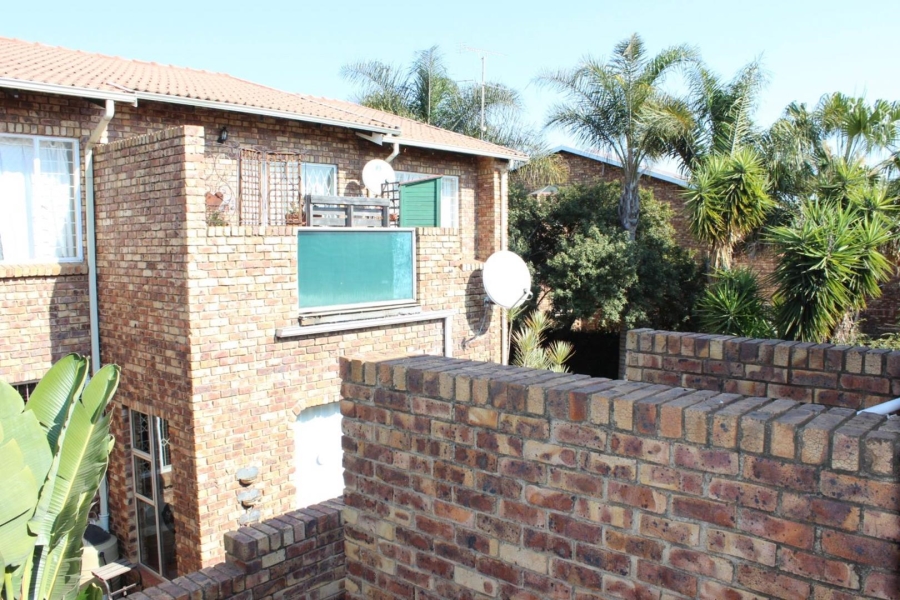 2 Bedroom Property for Sale in Zwartkop Gauteng