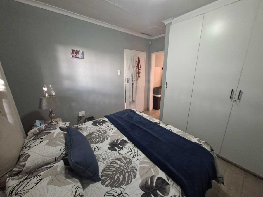 1 Bedroom Property for Sale in Bromhof Gauteng