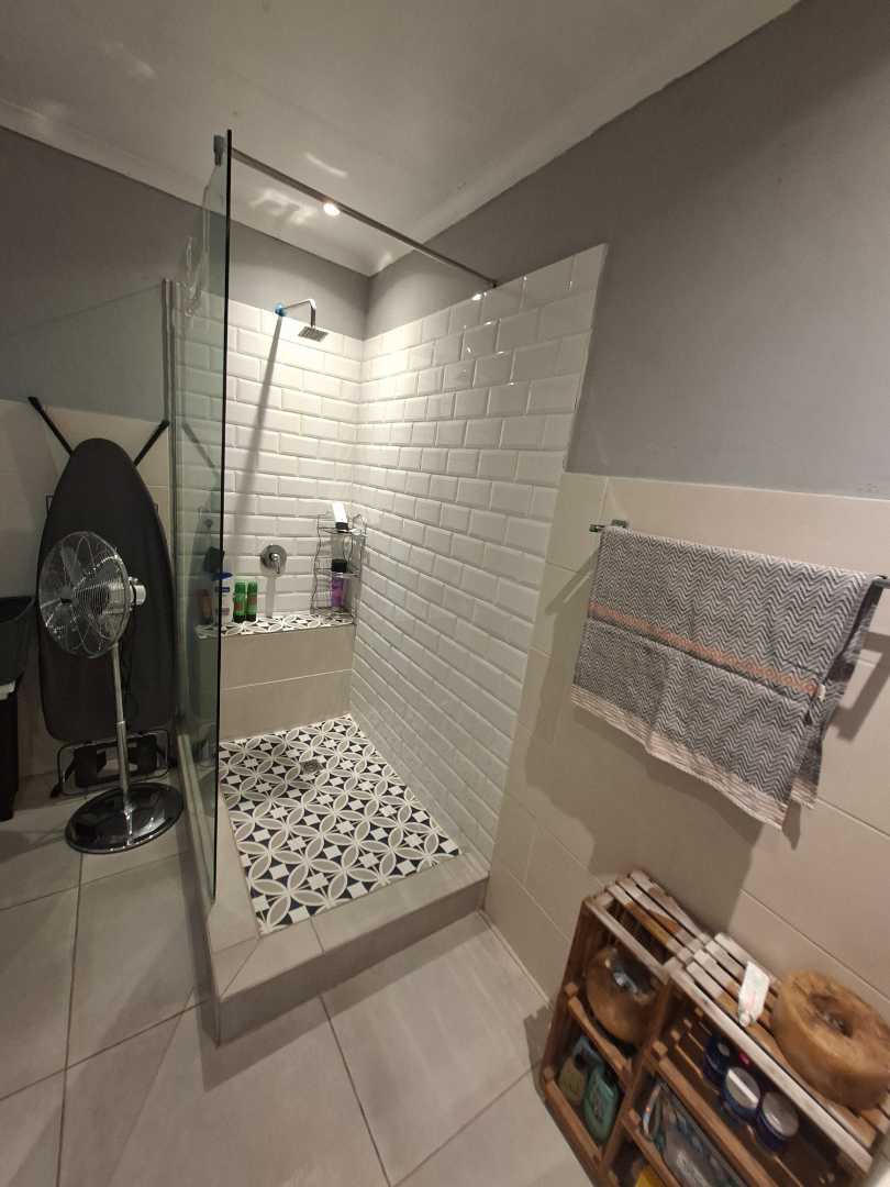 1 Bedroom Property for Sale in Bromhof Gauteng