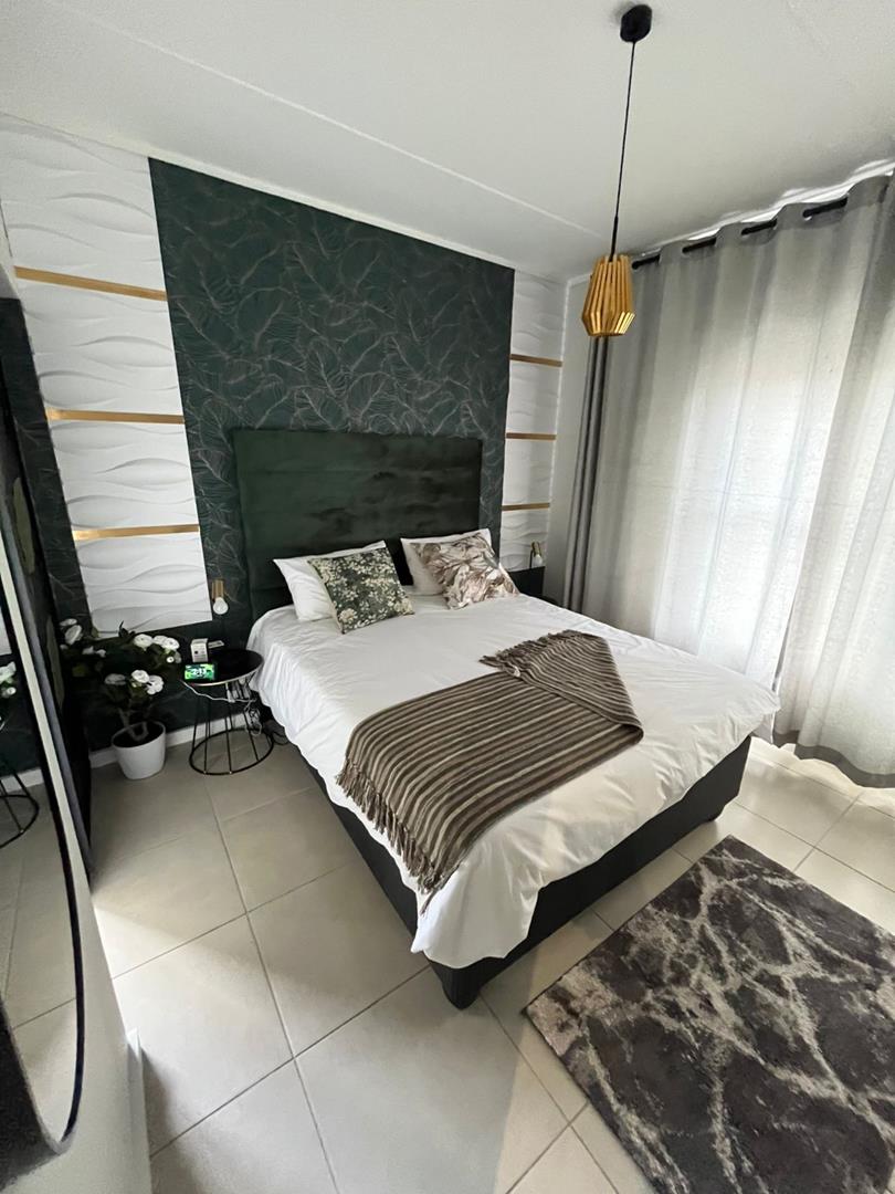 1 Bedroom Property for Sale in Waterfall Gauteng