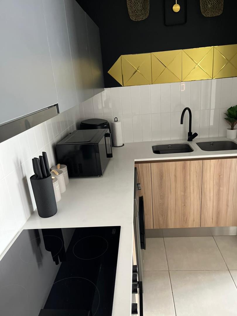 1 Bedroom Property for Sale in Waterfall Gauteng