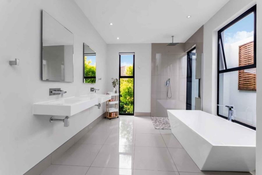 4 Bedroom Property for Sale in Fourways Gauteng