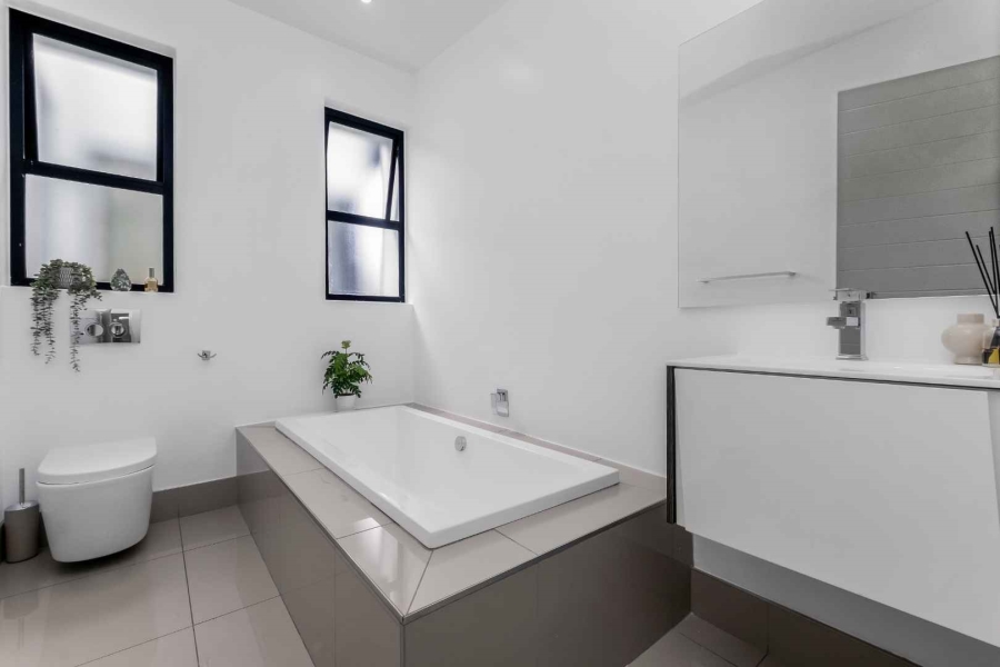 4 Bedroom Property for Sale in Fourways Gauteng