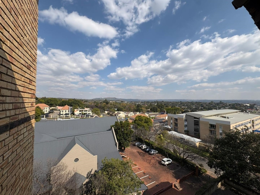 1 Bedroom Property for Sale in Ferndale Gauteng