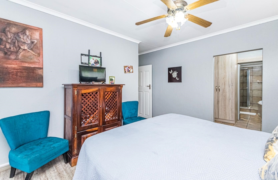 3 Bedroom Property for Sale in Rangeview Gauteng
