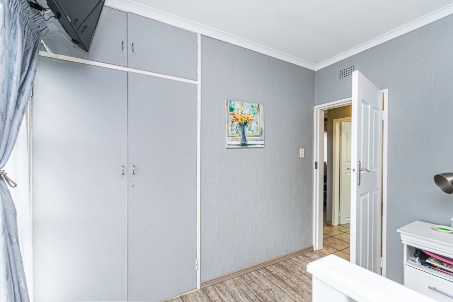 3 Bedroom Property for Sale in Rangeview Gauteng