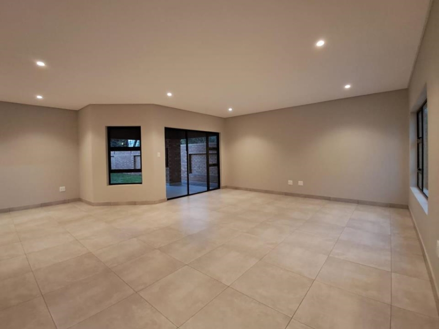 4 Bedroom Property for Sale in Brackenhurst Gauteng