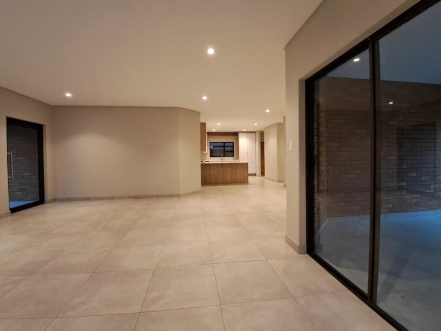 4 Bedroom Property for Sale in Brackenhurst Gauteng