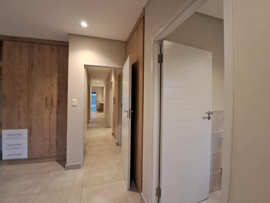 4 Bedroom Property for Sale in Brackenhurst Gauteng