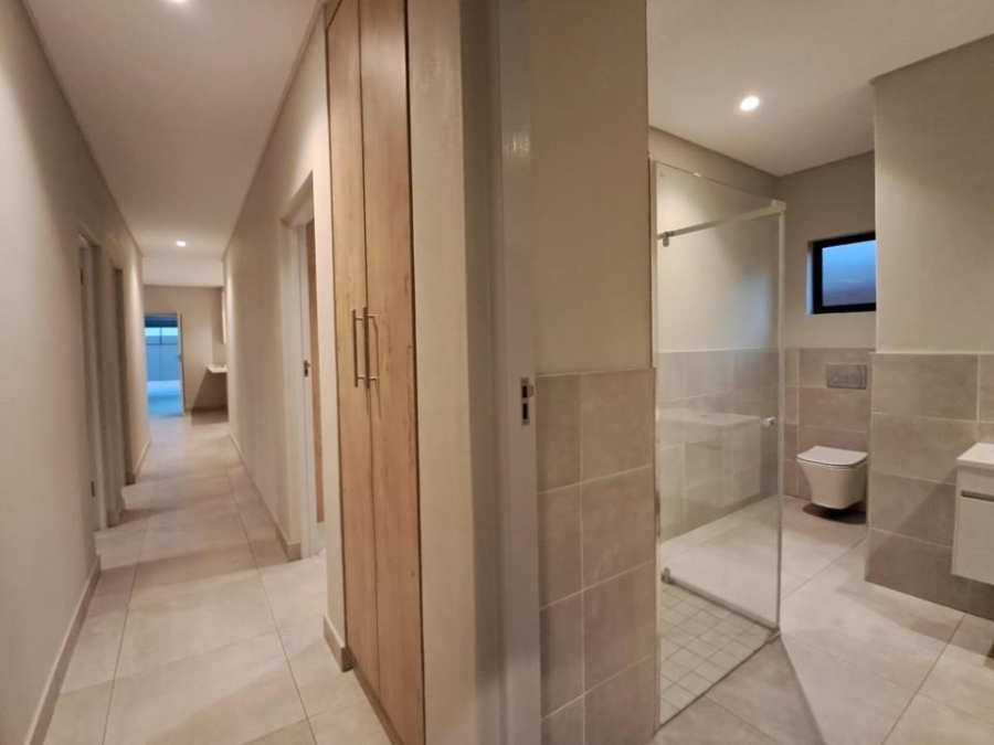 4 Bedroom Property for Sale in Brackenhurst Gauteng