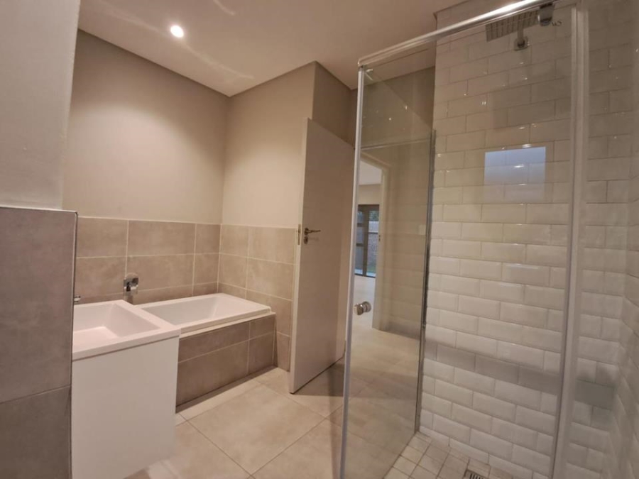 4 Bedroom Property for Sale in Brackenhurst Gauteng
