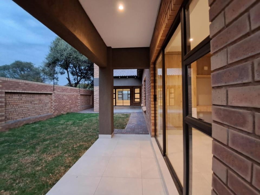4 Bedroom Property for Sale in Brackenhurst Gauteng