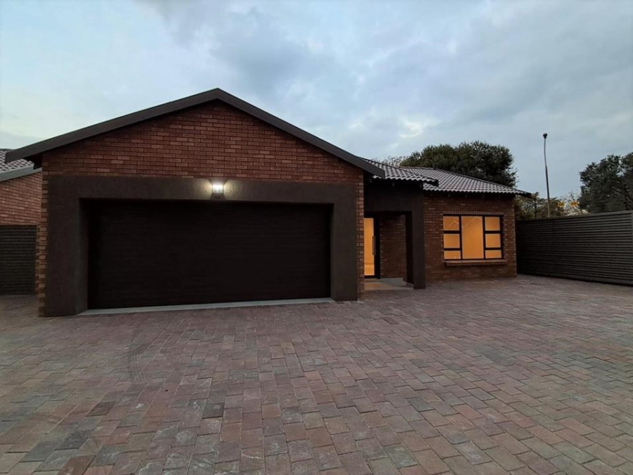 4 Bedroom Property for Sale in Brackenhurst Gauteng