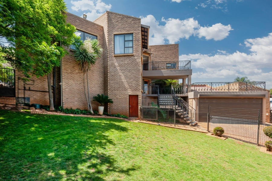 5 Bedroom Property for Sale in Meyersdal Gauteng