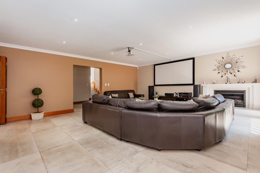 5 Bedroom Property for Sale in Meyersdal Gauteng