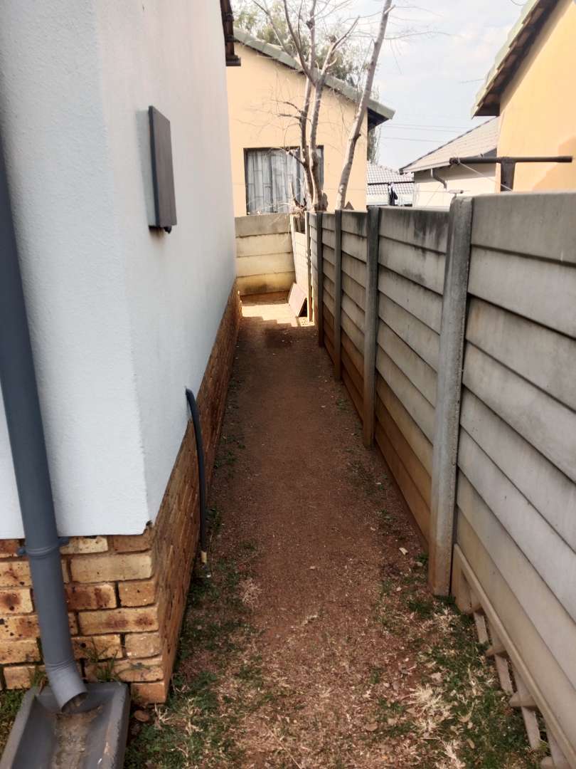 2 Bedroom Property for Sale in Naturena Gauteng