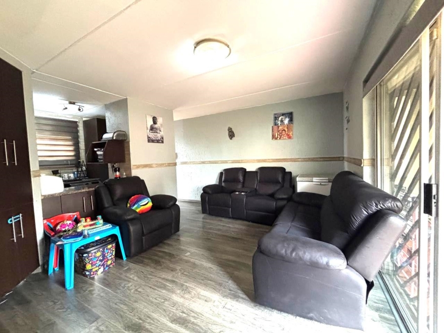2 Bedroom Property for Sale in Winchester Hills Gauteng