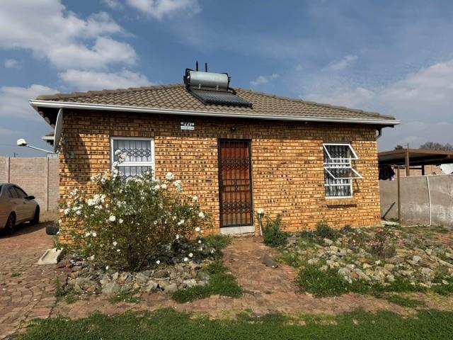 2 Bedroom Property for Sale in Alliance Gauteng