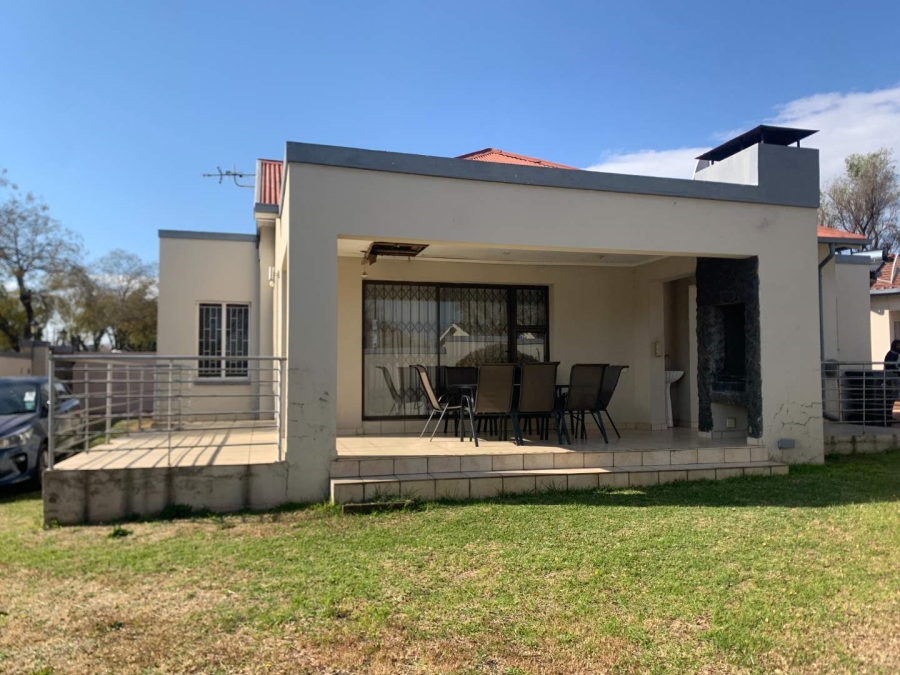 3 Bedroom Property for Sale in The Hill Gauteng