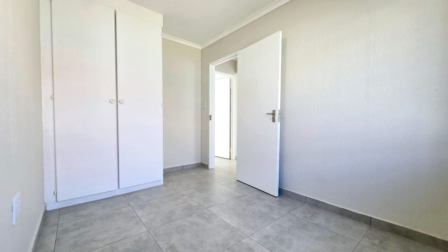 2 Bedroom Property for Sale in La Montagne Gauteng