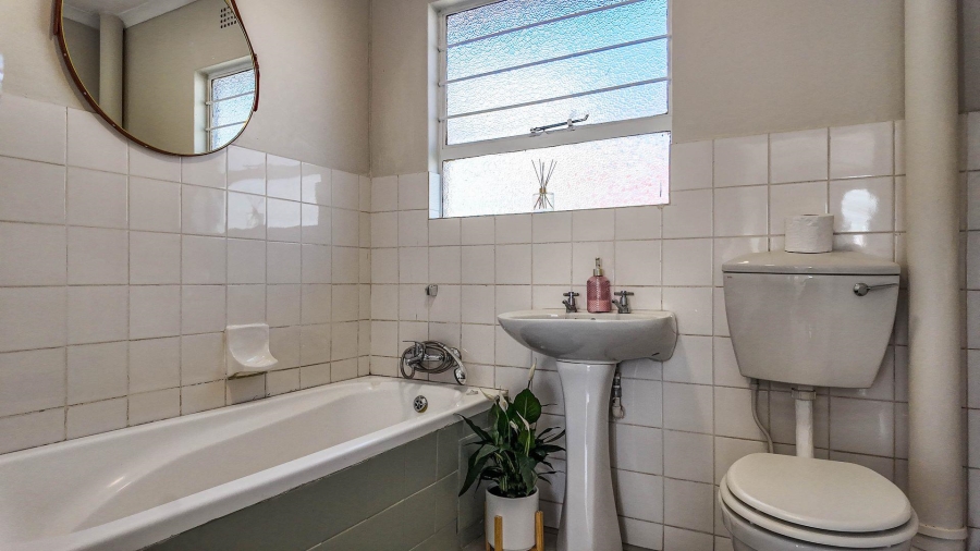 2 Bedroom Property for Sale in La Montagne Gauteng