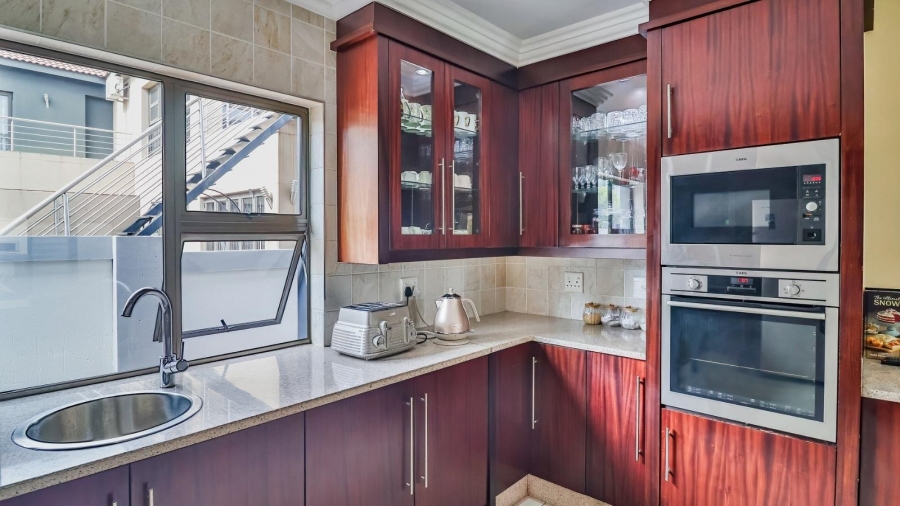 5 Bedroom Property for Sale in Aspen Hills Gauteng