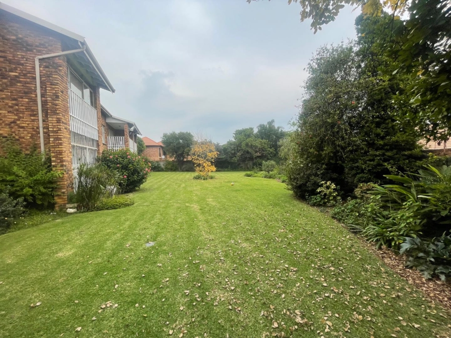 2 Bedroom Property for Sale in Edleen Gauteng