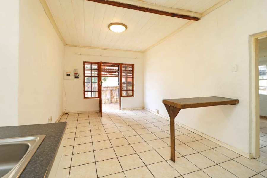 To Let 2 Bedroom Property for Rent in Wentworth Park Gauteng