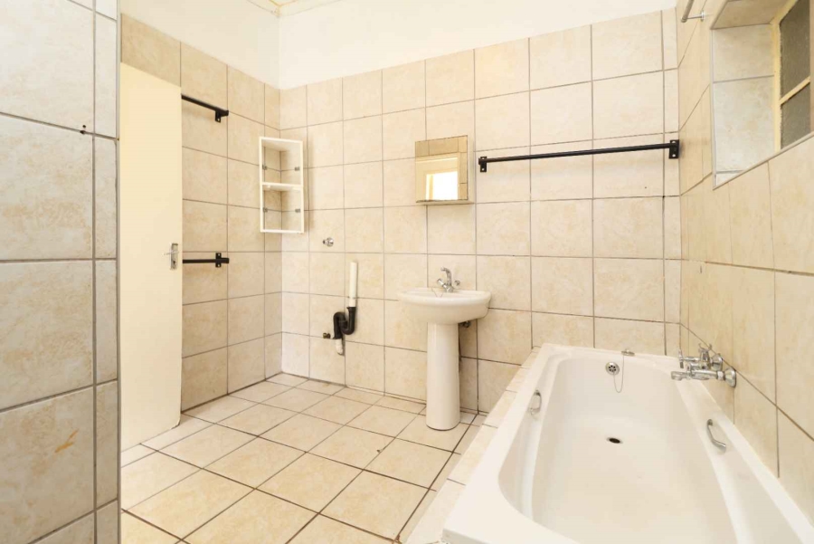 To Let 2 Bedroom Property for Rent in Wentworth Park Gauteng