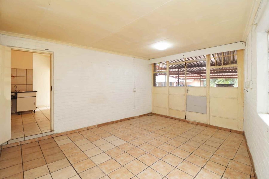 To Let 2 Bedroom Property for Rent in Wentworth Park Gauteng