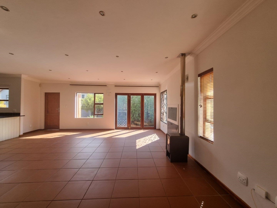 3 Bedroom Property for Sale in Olympus AH Gauteng