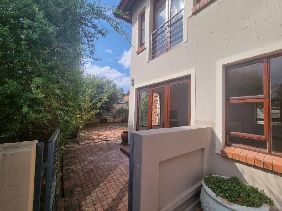 3 Bedroom Property for Sale in Olympus AH Gauteng