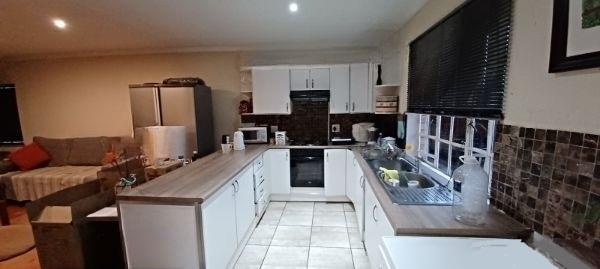 2 Bedroom Property for Sale in Clubview Gauteng