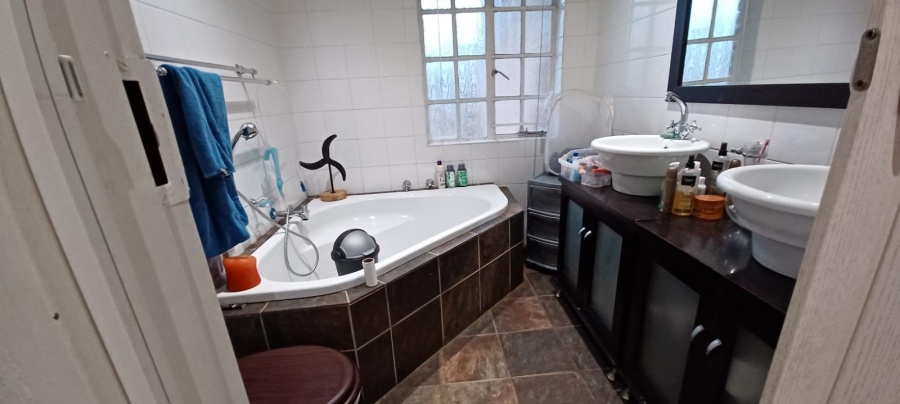 2 Bedroom Property for Sale in Clubview Gauteng