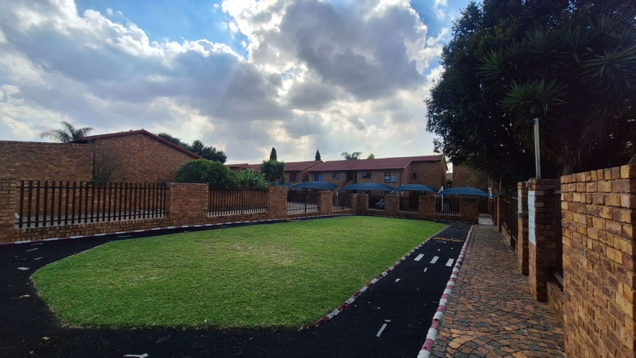 3 Bedroom Property for Sale in North Riding AH Gauteng