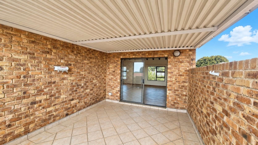 3 Bedroom Property for Sale in North Riding Gauteng