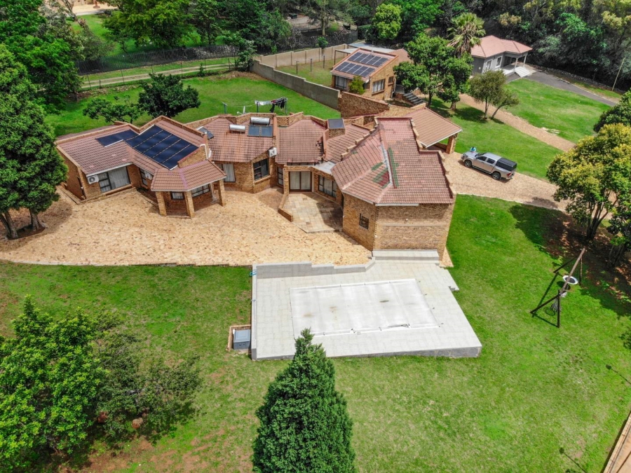 9 Bedroom Property for Sale in Poortview Gauteng