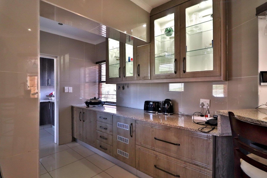 9 Bedroom Property for Sale in Poortview Gauteng