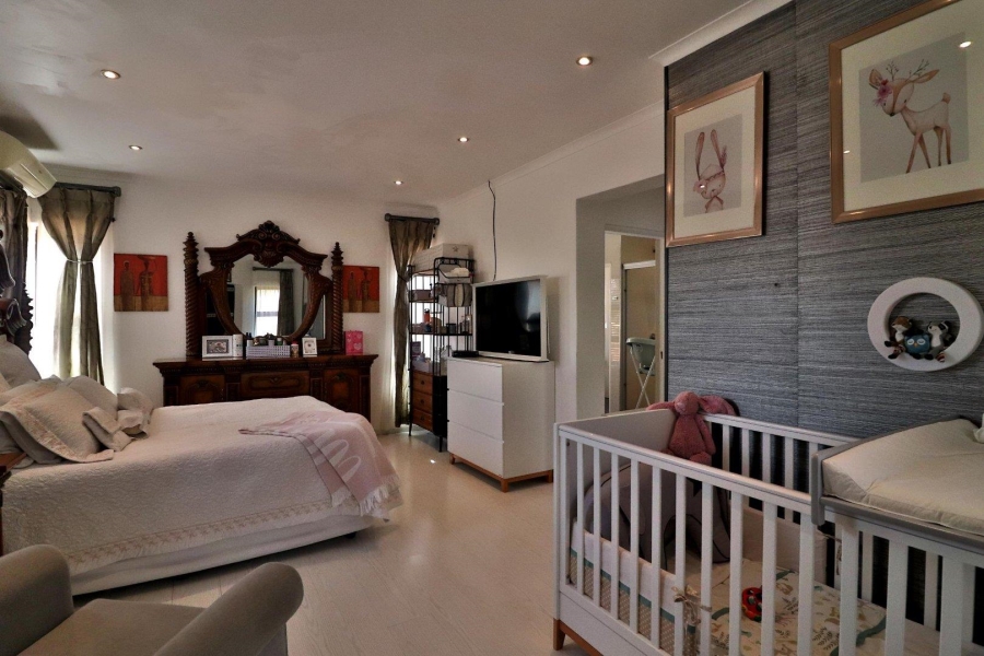 9 Bedroom Property for Sale in Poortview Gauteng