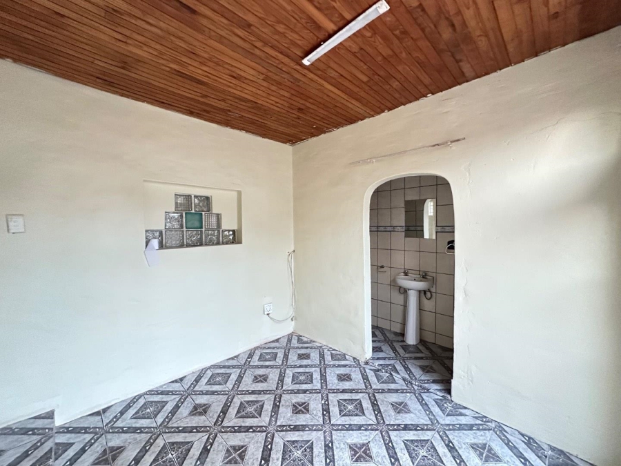 To Let 1 Bedroom Property for Rent in Danville Gauteng
