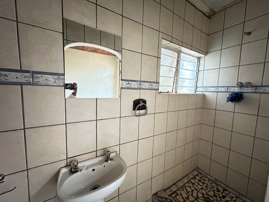 To Let 1 Bedroom Property for Rent in Danville Gauteng