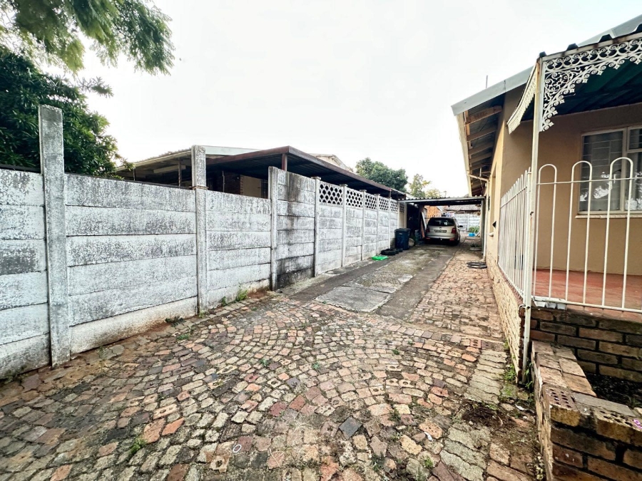 To Let 1 Bedroom Property for Rent in Danville Gauteng