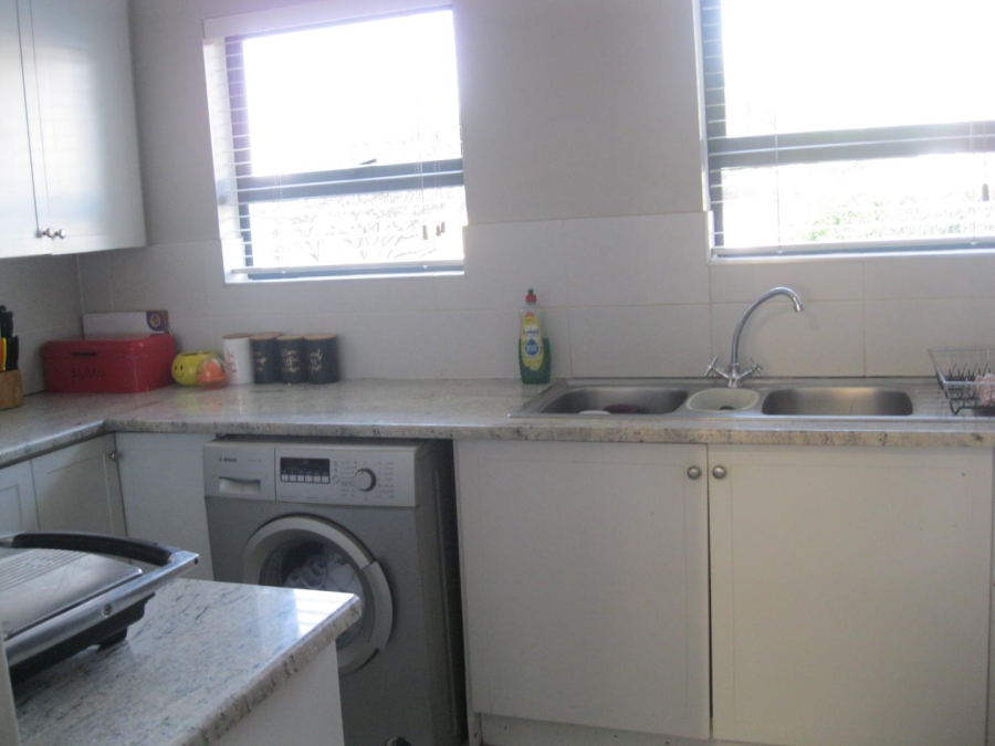 To Let 4 Bedroom Property for Rent in Midlands Estate Gauteng