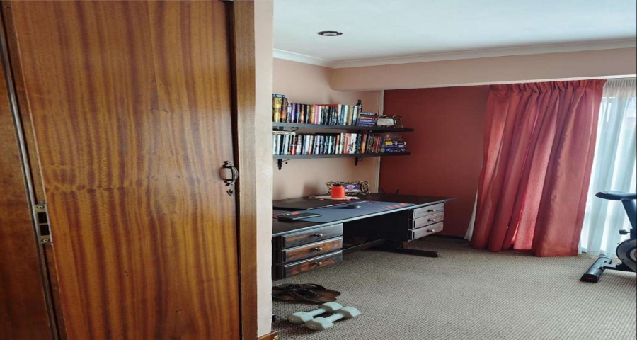 3 Bedroom Property for Sale in Klippoortje Gauteng