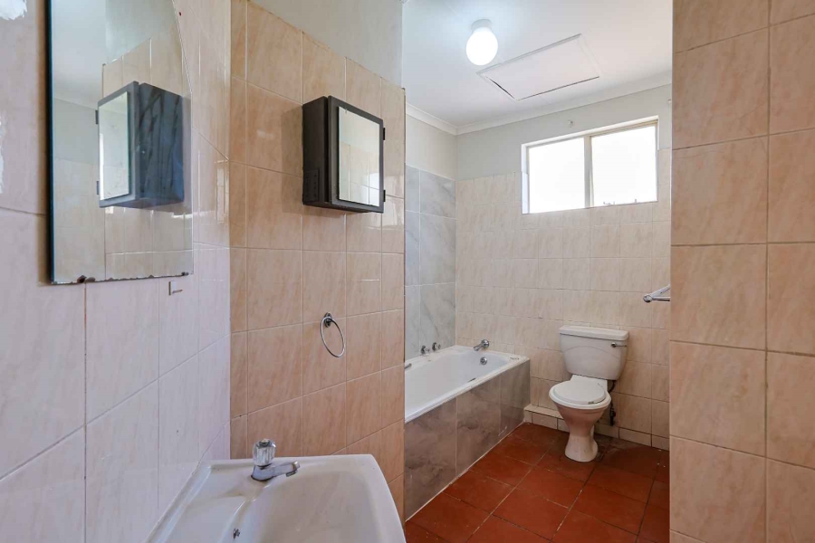 3 Bedroom Property for Sale in Elardus Park Gauteng