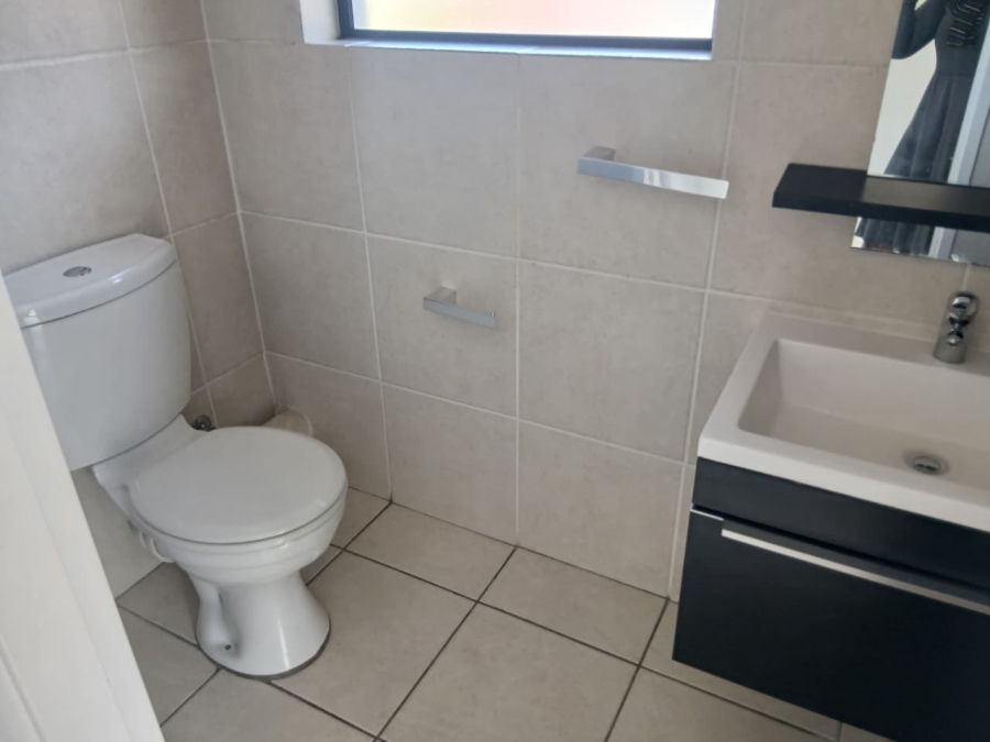 2 Bedroom Property for Sale in Oakdene Gauteng