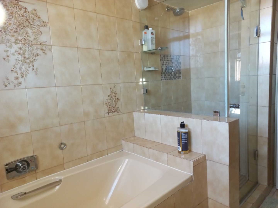 3 Bedroom Property for Sale in Benoni West Gauteng