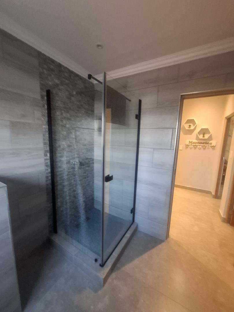 4 Bedroom Property for Sale in Kloofsig Gauteng